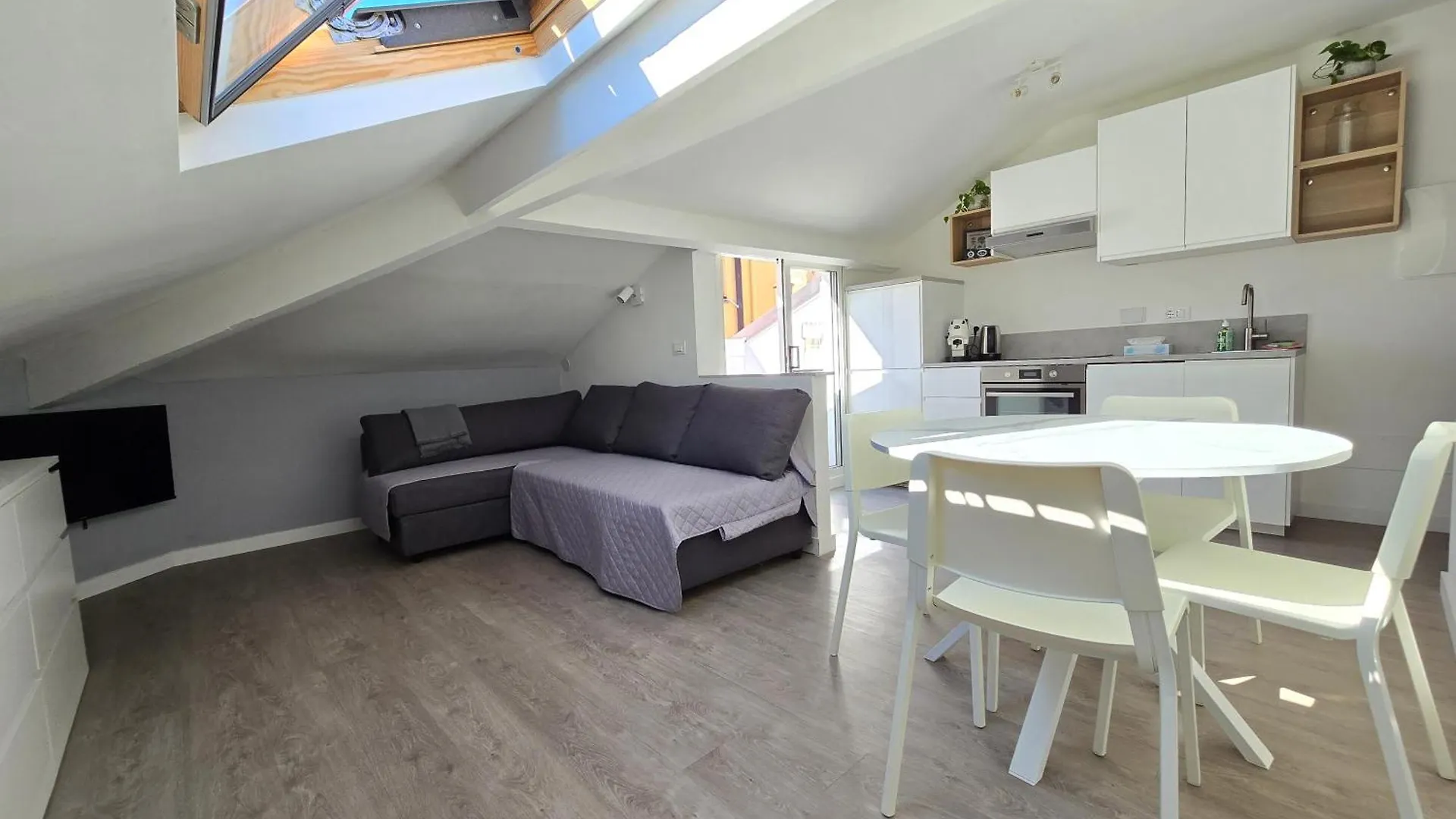 La Mansarda Del Corso Apartment Sanremo 0*,  Italy